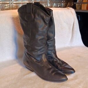 Black leather boots made in Brazil women's size 9N White Mountain